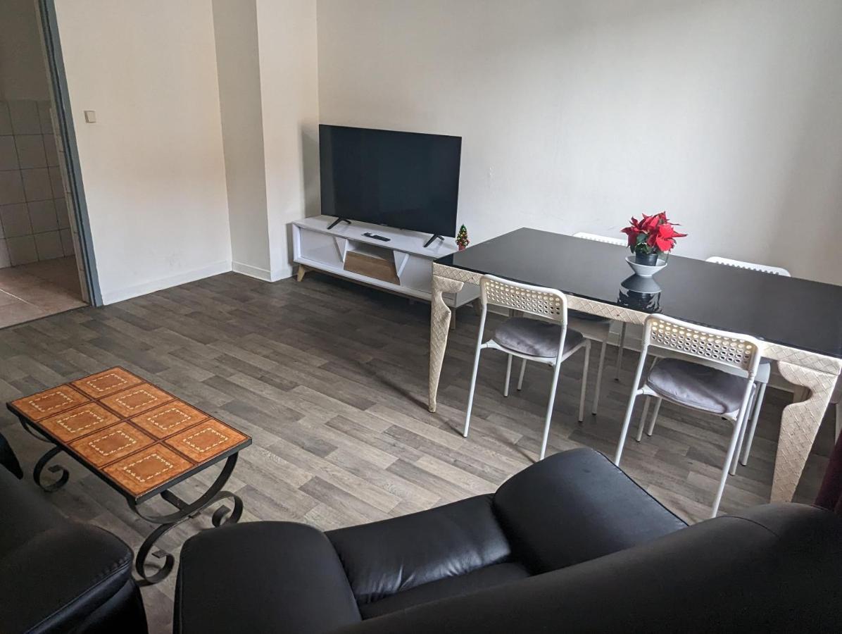 Le Thannois - Appartement 2 Chambres, Salon, Cuisine Equipee, Parking Et Wifi Gratuit Mulhouse Buitenkant foto
