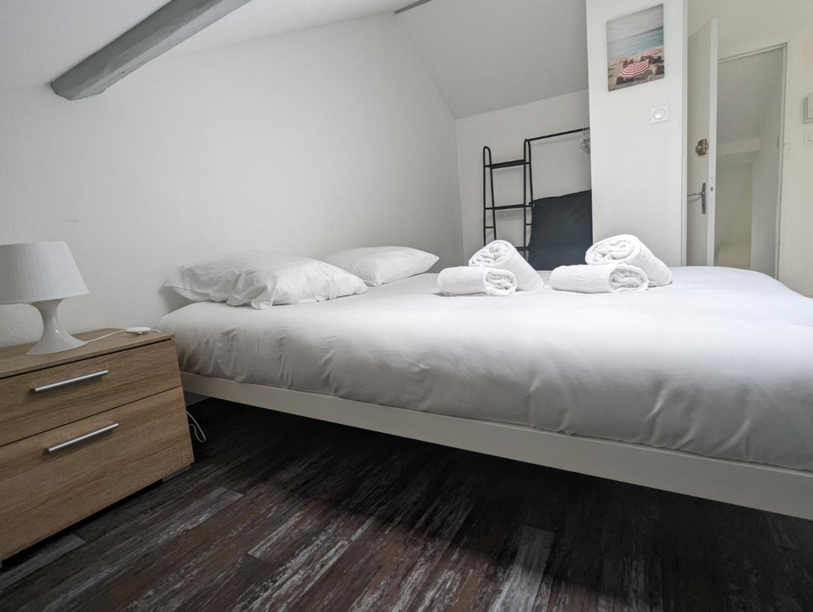 Le Thannois - Appartement 2 Chambres, Salon, Cuisine Equipee, Parking Et Wifi Gratuit Mulhouse Buitenkant foto